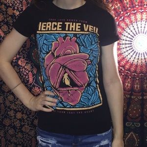 Pierce the Veil Besitos Hot Topic Tee with Lyrics